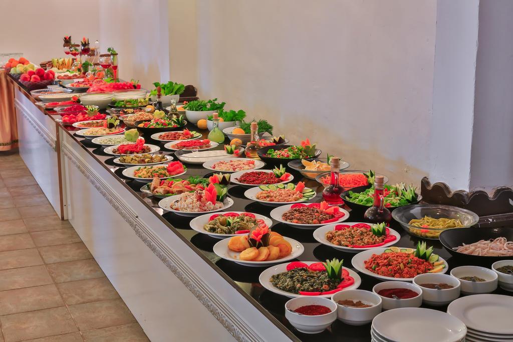Sunny Garden Nilufer Hotel Turgutreis Exterior foto