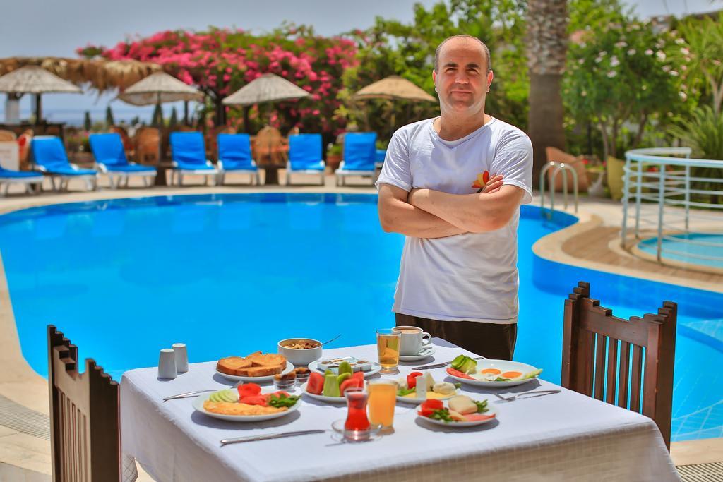 Sunny Garden Nilufer Hotel Turgutreis Exterior foto